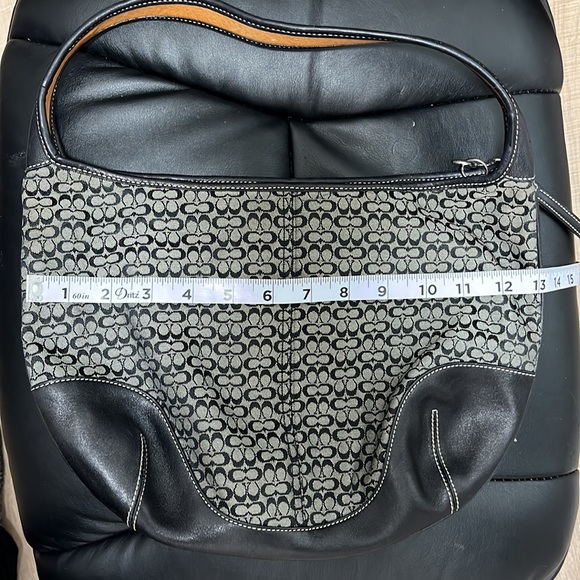 Coach Logo Black And Cream Small Hobo Zip Close Leather Accent and Lined Handle - Picture 8 of 10